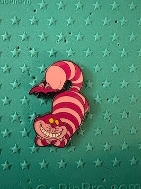 Cheshire Cat Loungefly Pin